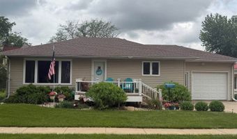 331 S 4th St, Akron, IA 51001