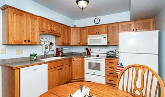 111 Sandburg Ct, Ames, IA 50014
