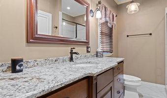 946 Briarwood Dr, Bartlesville, OK 74006