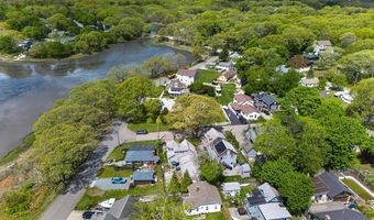 11 Johnson Ave, North Kingstown, RI 02852
