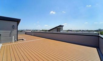 90 E 27TH St, Bayonne, NJ 07002