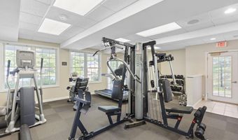 16 Edward Cir, Bedford, NH 03110