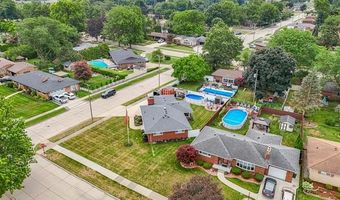 15823 Rose Dr, Allen Park, MI 48101