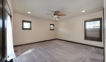 5479 Annie St, Bozeman, MT 59718