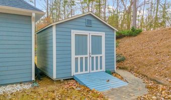 519 Huntington Dr, Ball Ground, GA 30107