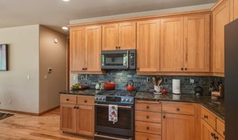 60875 Goldenwood Loop, Bend, OR 97702