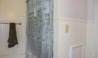 40 Chapel St, Augusta, ME 04330