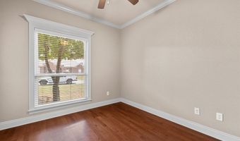 164 Crystal Lake Rd, Austin, AR 72007