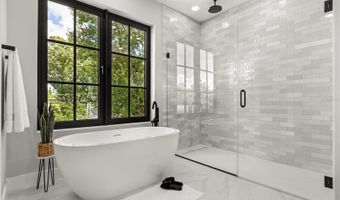 902 SHADY LANE Dr, Orlando, FL 32804