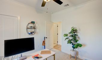 709 Julesburg Ln, Benton, LA 71006