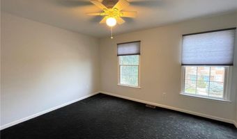 2322 Fox Meadow Dr, Allentown, PA 18104