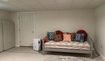 94 Brets Rd, Brattleboro, VT 05301