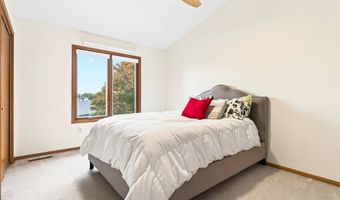 1110 Sandalwood Ct SW, Altoona, IA 50009