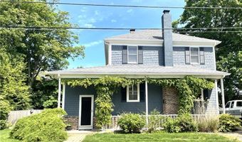 21 Carpenter Ave, Barrington, RI 02806