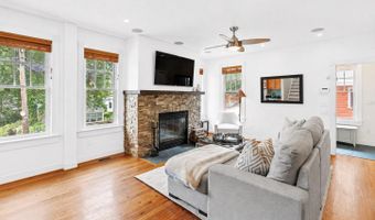 5213 CATHEDRAL Ave NW, Washington, DC 20016