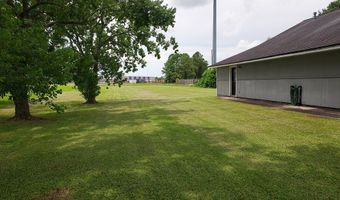 1739 E Mulberry, Angleton, TX 77515