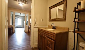 210 Hopkins, Alba, TX 75410
