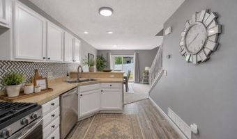 7349 Kalland Cir NE 46, Albertville, MN 55301