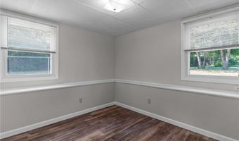 25 High St, Warwick, RI 02886
