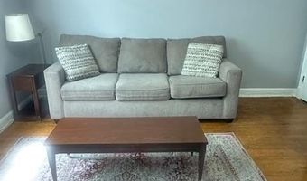 1424 STAPLES St NE 3, Washington, DC 20002