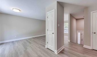 417 Elm Crossing Ct, Ballwin, MO 63021