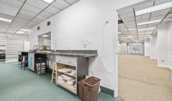 861-863 BROADWAY, Bayonne, NJ 07002
