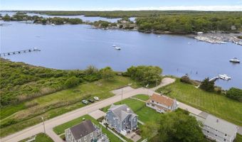 439 Wandsworth St, Narragansett, RI 02882