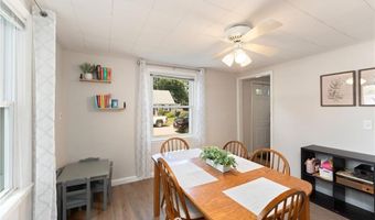 72 Nichols Rd, North Kingstown, RI 02852