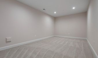 6405 WILMETT Rd, Bethesda, MD 20817