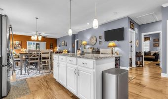 22 Flanders Dr, Barnegat, NJ 08005