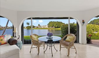 233 Rio Vista Cir, Atlantis, FL 33462