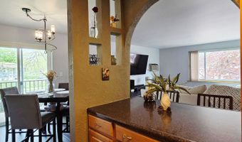 1217 S Old Wilke Rd 201, Arlington Heights, IL 60005