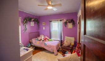 221 N Hall, Algona, IA 50511