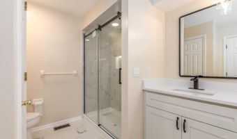 990 Wittshire Ln, Anderson Twp., OH 45255