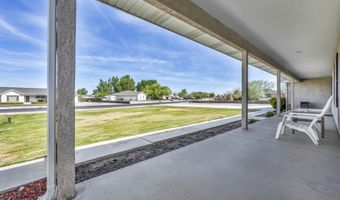 688 Sunrise Ter, Fallon, NV 89406