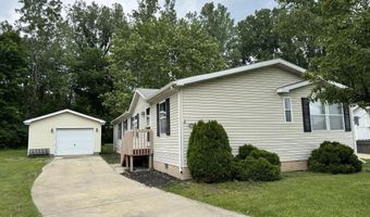 829 Savannah River Dr, Adrian, MI 49221