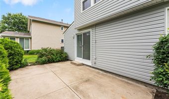 3827 Nautilus Trl, Aurora, OH 44202
