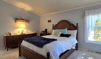 102 Osprey Rd, Alton, NH 03809