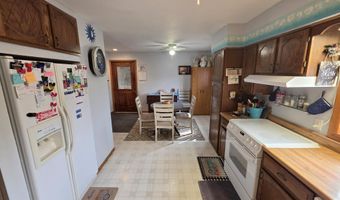 14 S Illinois St, Aberdeen, SD 57401