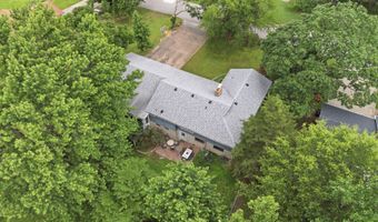 912 W Pleasant St, Aurora, MO 65605