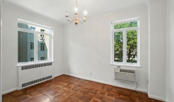 2376 Madison Rd, Cincinnati, OH 45208