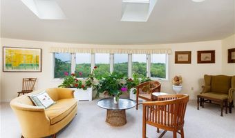1501 Beacon Hill Rd, Block Island, RI 02807