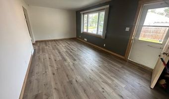 34 Elm Blvd, Babbitt, MN 55706