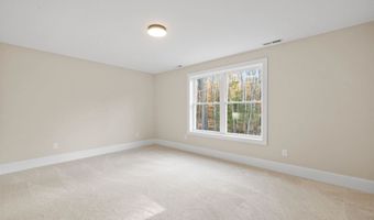 24 Gypsum Ln 28, Chester, NH 03036