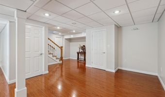 60 Lady Slipper Ln, Chester, NH 03036