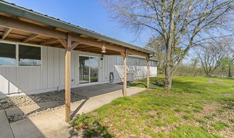 10418 CHAMPOEG Rd, Aurora, OR 97002