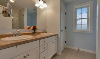 58 Village Place Dr, Barrington, NH 03825