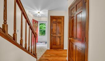 60 Padanaram Rd G53, Danbury, CT 06811