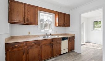 304 9th St SW, Austin, MN 55912