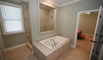 1637 JAMES BURT Pkwy, Auburn, AL 36830